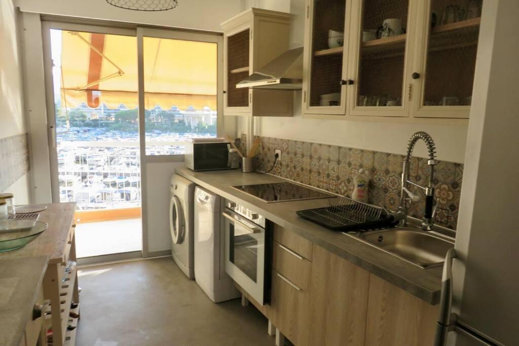 Appartement Lumineux 6 Places Avec Vue Sur Marina Mandelieu Exterior foto