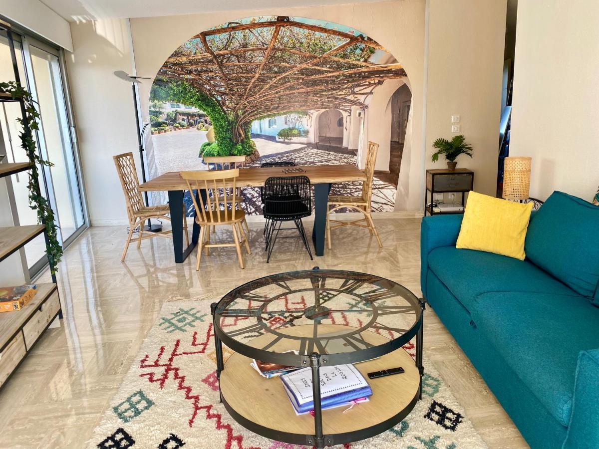 Appartement Lumineux 6 Places Avec Vue Sur Marina Mandelieu Exterior foto